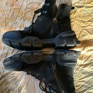 Aquatalia Lug Boots Excellent Condition size 8